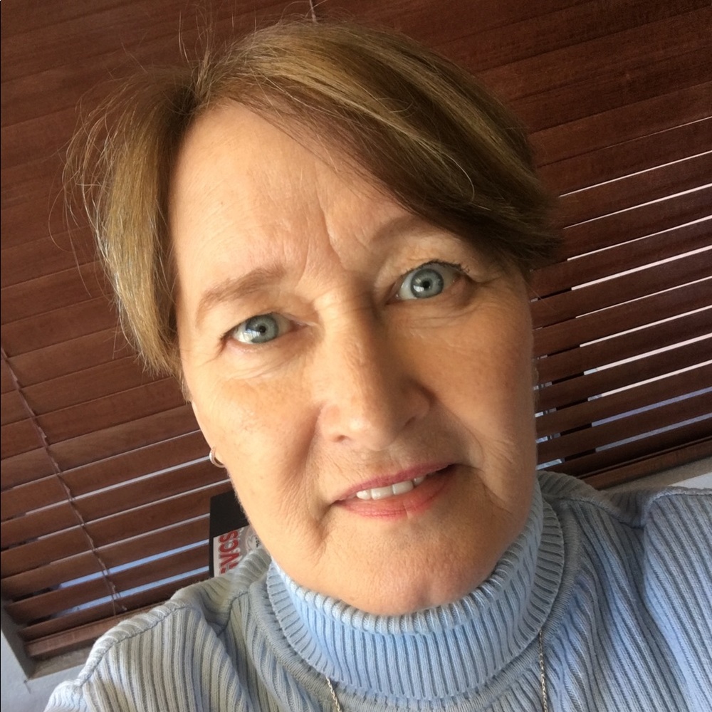 Meet your Posher, Laura